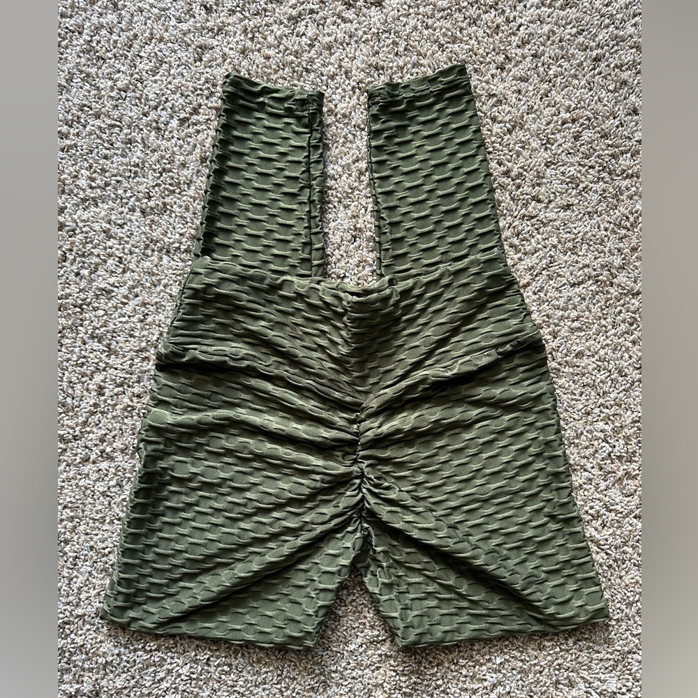 Women’s Honeycomb Green Leggings Size M